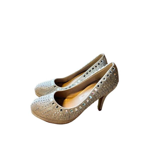 Elegant Silver Rhinestone High Heels Womens Size 6.5 midheel - Picture 2 of 10